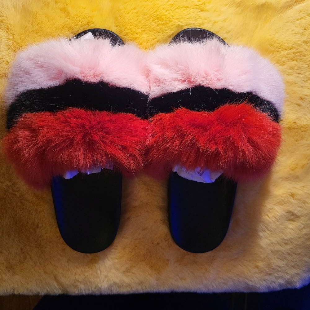 PINK/BLK/RED - FAUX FUR SLIDES Size 10 fits Size 9 - 9.5